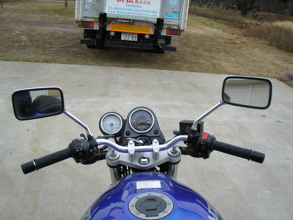 Купить мотоцикл Suzuki SV400 2003 фото 19
